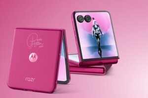 розовый motorola razr paris hilton