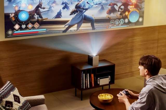 LG CineBeam S — ультракороткофокусный проектор в компактном корпусе 1